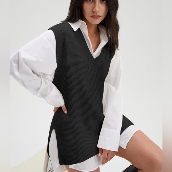 DEEP SELF Women’s Black Sweater Vest Size:M V-Neckline (NWT). - Picture 1 of 7